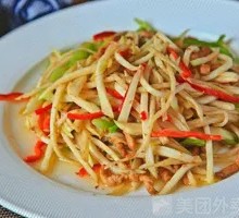 Bamboo shoot stir-fried with pork strips