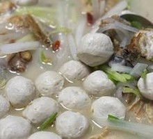 Wide Fish Radish Strip Meatball Soup
