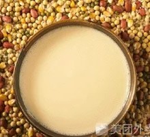 Freshly Ground Sweet Soy Milk