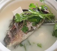 Clear Stewed Crucian Carp and Tofu Soup