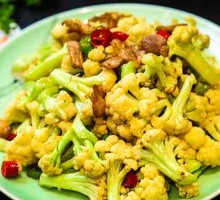 Stir-fried Cauliflower with Pork