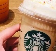 Strawberry Milkshake Frappuccino