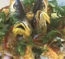 Braised Yellow Croaker in Clay Pot