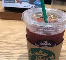 Ice-Shaken Raspberry Blackcurrant