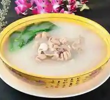 Stewed Pig Intestine and Tofu in Clay Pot