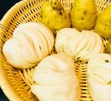 Cornbread Buns and Steamed Buns