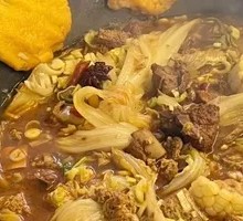 Stewed Chicken Leg in Iron Pot