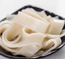Fresh Wide Rice Noodles