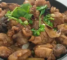 Na's Small Pot Chicken