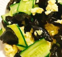 Cucumber and Black Mushroom Stir-Fried with Eggs