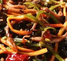 Fish-Flavored Shredded Pork Noodles