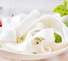 Wide Noodles, Chinese Cabbage, Fish Dumpling and Corn Mix