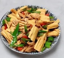 Spicy Glass Noodles Stir-Fried with Meat