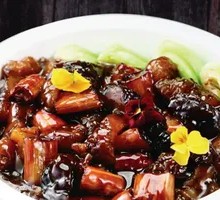 Braised Sea Cucumber with Green Onion