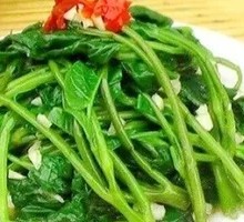 Stir-Fried Water Spinach with Garlic