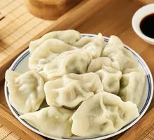 Chinese Cabbage and Garlic Dumplings