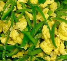 Green Pepper and Egg Fried Rice