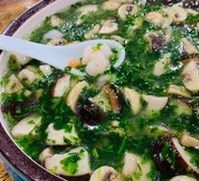 Braised Water Chestnut Shrimp with Two Mushrooms