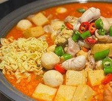 Fish Roe and Fish Bladder Hot Pot