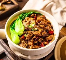 Spicy Pepper Pork Ribs Clay Pot Rice