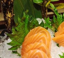Salmon Sashimi (5 pieces)