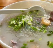 Green Sichuan Pepper Duck Noodle Soup