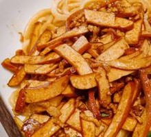 Fried Tofu and Pork Noodles
