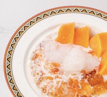 Milk Papaya Stewed with Sea Cucumber Gelatin