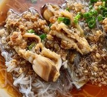 Steamed Bamboo Clams with Garlic and Vermicelli