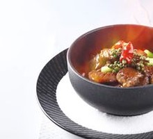 Flame-Infused Beef Short Ribs with Fresh Sichuan Peppercorns