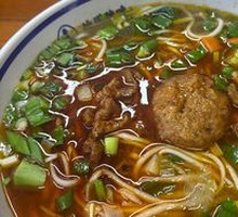 Qishan Sautéed Pork Noodles