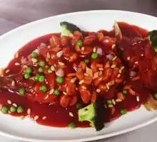 Squirrel-shaped Perch