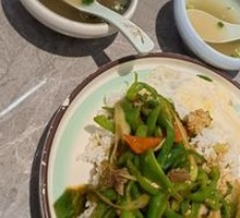 Beef with Green Pepper Rice Bowl