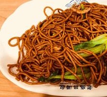 Stir-Fried Noodles with Shredded Meat