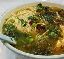 Sour Cabbage Braised Beef Noodles