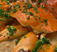 Steamed Black Hair Pork with Red Crab