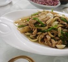 Bamboo Shoots Stir-Fried with Green Pepper and Shredded Pork