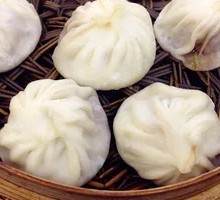Crab Roe Soup Dumplings with Beef and Vermicelli Soup