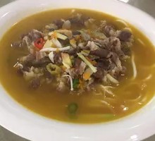 Sour Soup Beef and Enoki Mushroom Pot
