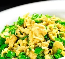 Egg with Green Chili