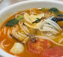Dai-style Sour Soup Rice Noodles