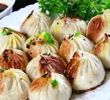 Wujiang Road Specialty Pan-Fried Dumplings