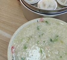Soup-filled Steamed Buns