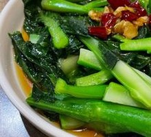 Steamed Bok Choy in White Sauce
