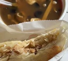 Crispy Skin Braised Pork in Flatbread