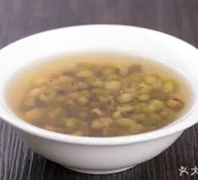 Lily and Mung Bean Soup