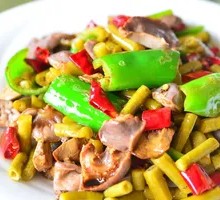 Sour Pickled Beans Stir-fried with Chicken Offal