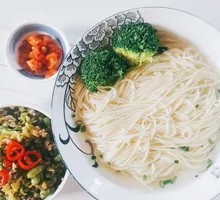 Beef and Pickled Mustard Green Noodles