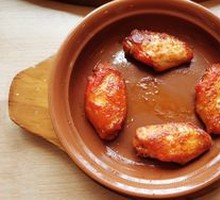 Tomato Glazed Chicken Wings