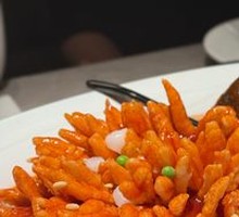 Squirrel-shaped Perch